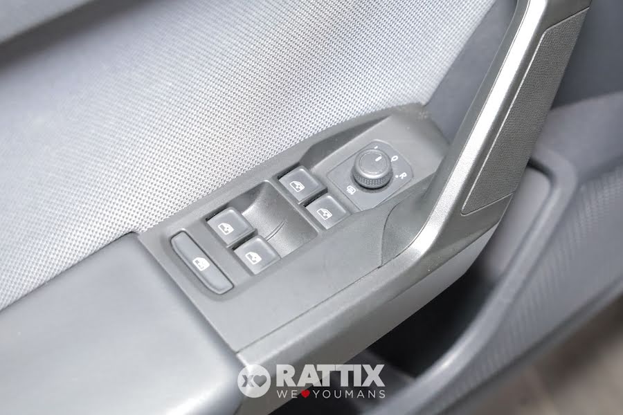 SEAT Leon ST 1.5 TSI 130CV Style Argento  Usato foto 35