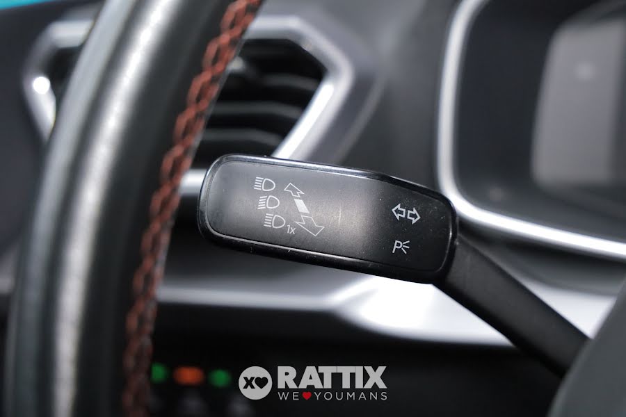 SEAT Leon 1.5 ETSI 150CV FR DSG Rosso   Aziendale foto 14