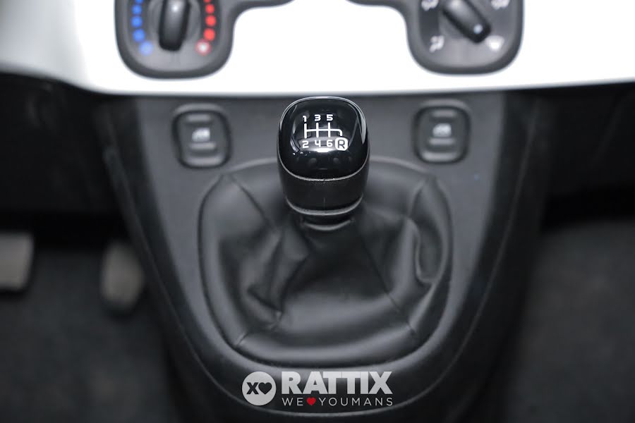 Fiat Panda Pandina 1.0 Firefly Hybrid 70CV Cross Nero Cinema  Aziendale foto 26