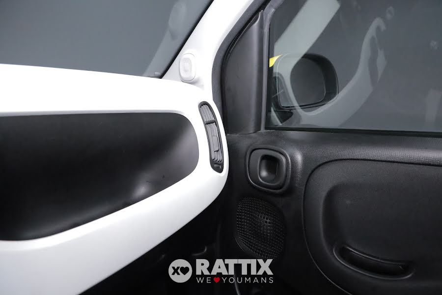 Fiat Panda Pandina 1.0 Firefly Hybrid 70CV Cross Nero Cinema  Aziendale foto 33