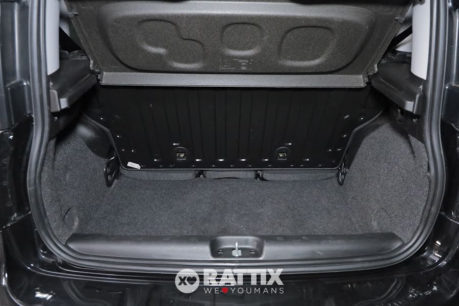 Fiat Panda Pandina 1.0 firefly hybrid 70CV Cross Nero Cinema  Aziendale foto 6