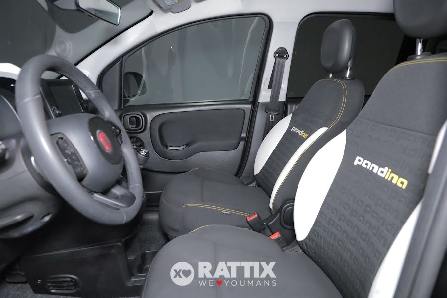 Fiat Panda Pandina 1.0 firefly hybrid 70CV Cross Nero Cinema  Aziendale foto 8