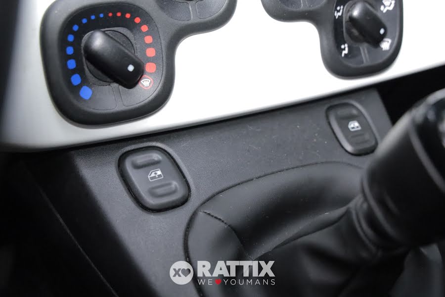 Fiat Panda Pandina 1.0 firefly hybrid 70CV Cross Nero Cinema  Aziendale foto 27