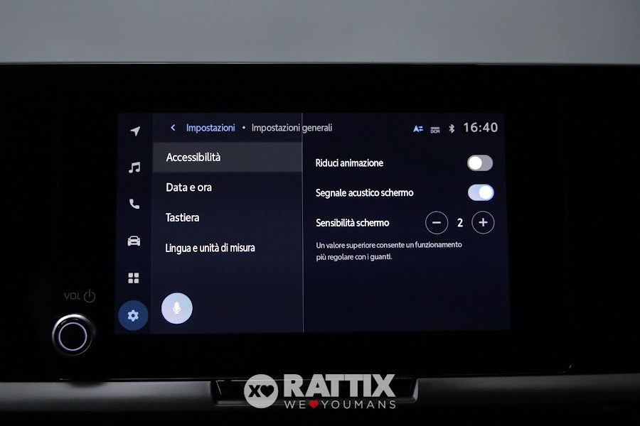 Toyota C-HR 2.0 phev Trend Eco e-cvt Super White   Km 0 foto 19