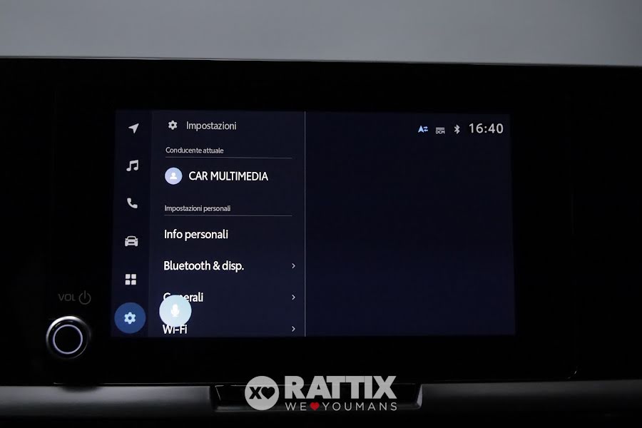 Toyota C-HR 2.0 phev Trend Eco e-cvt Super White   Km 0 foto 20