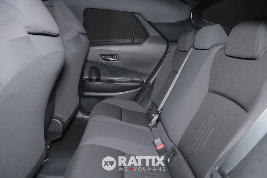 Toyota C-HR 2.0 phev Trend Eco e-cvt Super White   Km 0 foto 34