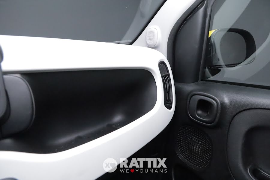 Fiat Panda Pandina 1.0 firefly hybrid 70CV Cross nero cinema  Aziendale foto 23