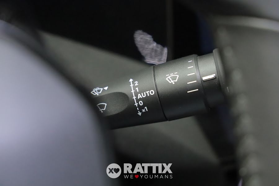 Peugeot 308 1.6 hybrid 180CV Allure Pack e-eat8 Verde Olivine  Aziendale foto 13