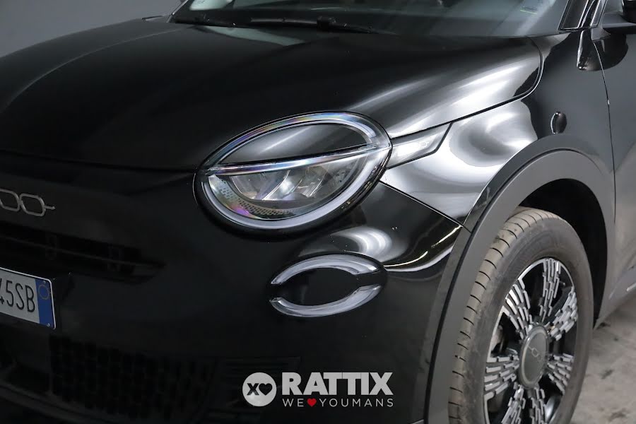 Fiat 600 1.2 Hybrid 145CV Pop Auto Nero Cinema  Aziendale foto 3