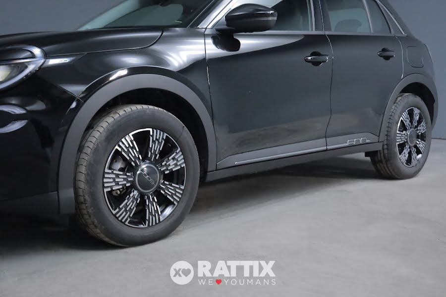 Fiat 600 1.2 Hybrid 145CV Pop Auto Nero Cinema  Aziendale foto 4