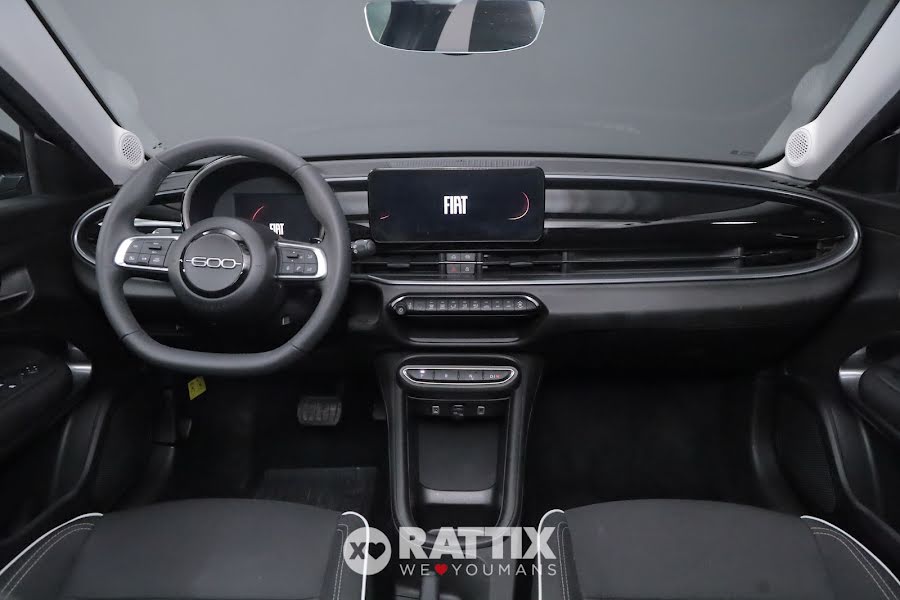 Fiat 600 1.2 Hybrid 145CV Pop Auto Nero Cinema  Aziendale foto 8