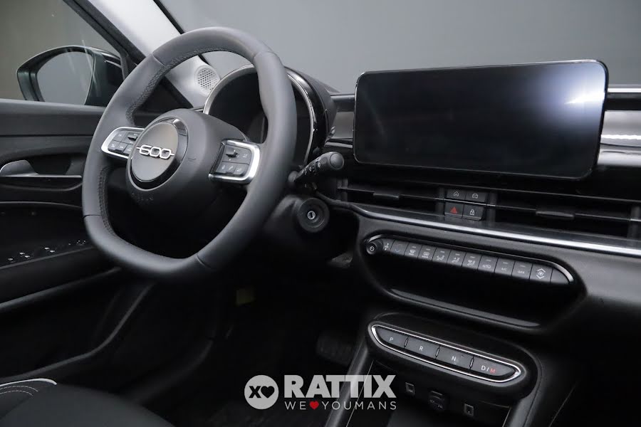 Fiat 600 1.2 Hybrid 145CV Pop Auto Nero Cinema  Aziendale foto 15