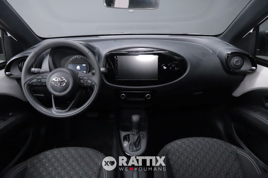 Toyota Aygo X 1.0 72CV Trend s-CVT Super White   Km 0 foto 9