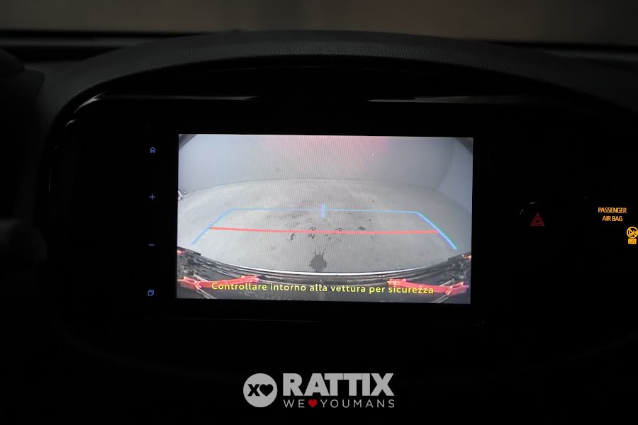 Toyota Aygo X 1.0 72CV Trend s-CVT Super White   Km 0 foto 19