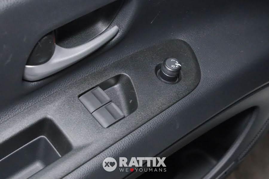 Toyota Aygo X 1.0 72CV Trend s-CVT Super White   Km 0 foto 21