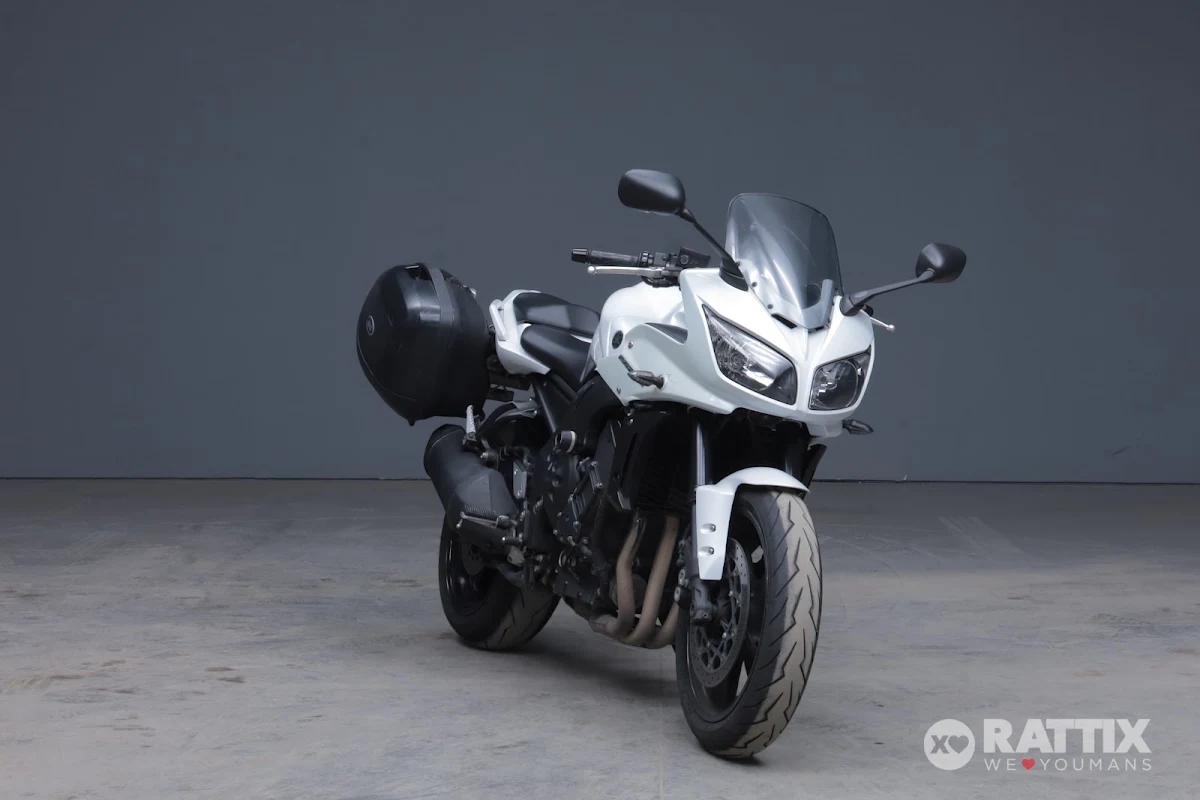 YAMAHA FZ1 1000 Fazer Abs