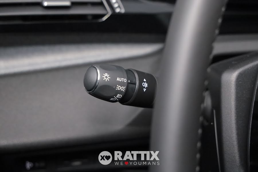 Peugeot 308 1.5 BlueHDI 130CV Allure EAT8 Grigio Selenium  Km 0 foto 12