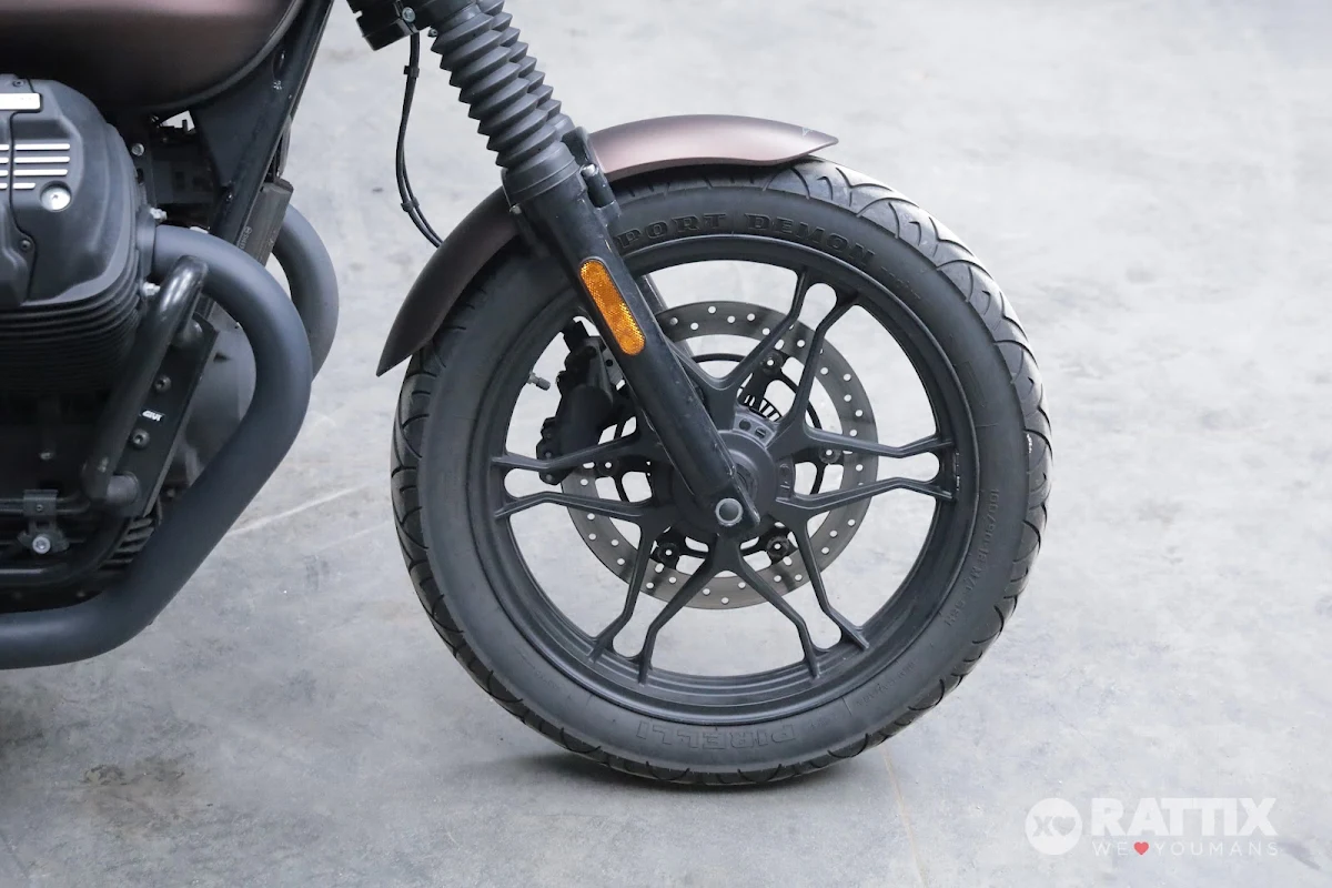 MOTO GUZZI V7 III 750 Stone Abs