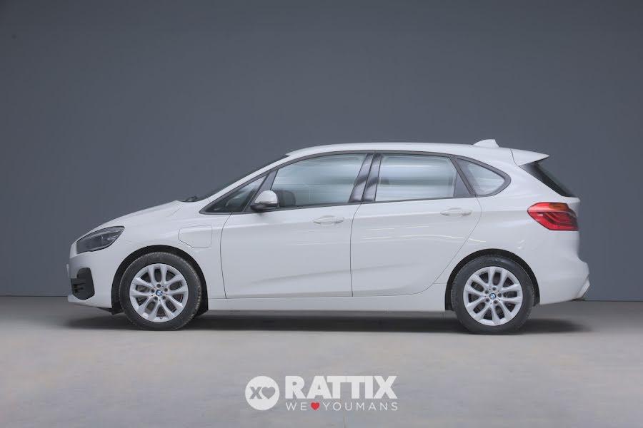 BMW 225 xe iPerformance Active Tourer auto Alpine white  Aziendale foto 2