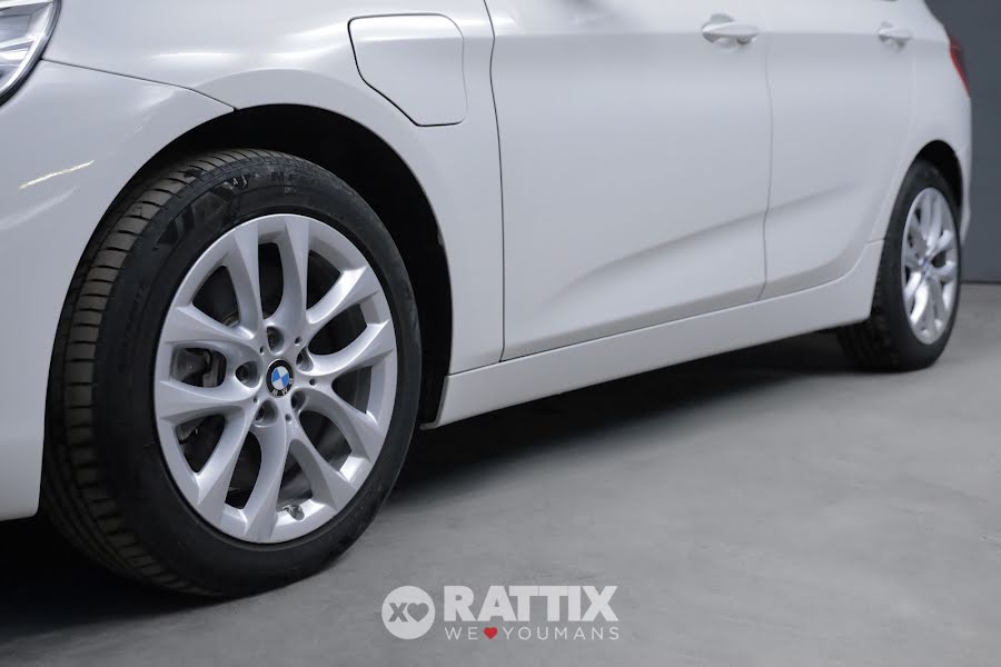 BMW 225 xe iPerformance Active Tourer auto Alpine white  Aziendale foto 4