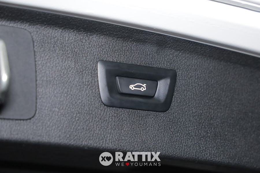 BMW 225 xe iPerformance Active Tourer auto Alpine white  Aziendale foto 8