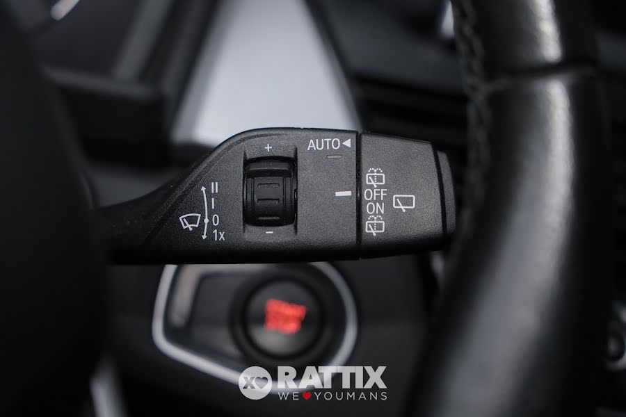 BMW 225 xe iPerformance Active Tourer auto Alpine white  Aziendale foto 15