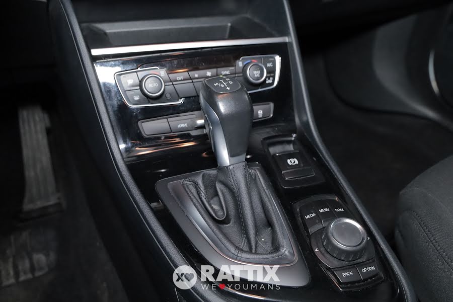 BMW 225 xe iPerformance Active Tourer auto Alpine white  Aziendale foto 24