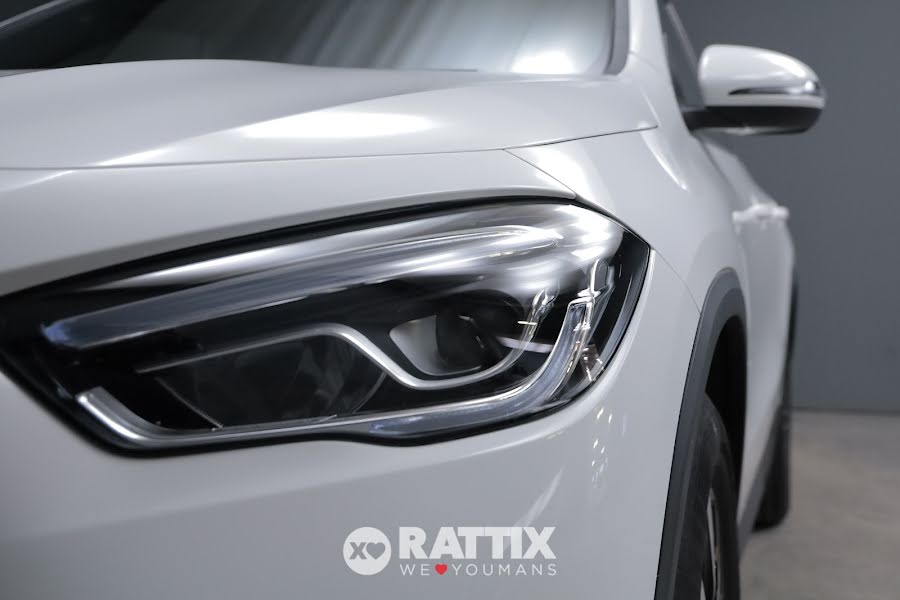 Mercedes-Benz GLA 250 e phev (eq-power) Sport auto Bianco Polare  Aziendale foto 3