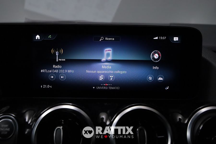 Mercedes-Benz GLA 250 e phev (eq-power) Sport auto Bianco Polare  Aziendale foto 27