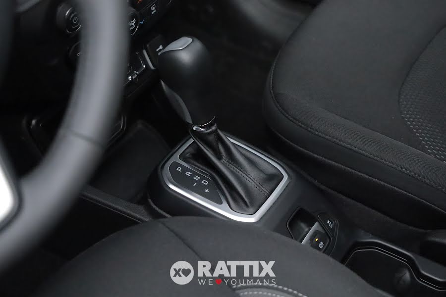 Jeep Renegade 1.5 turbo t4 mhev 130CV Limited dct Alpine white  Aziendale foto 21