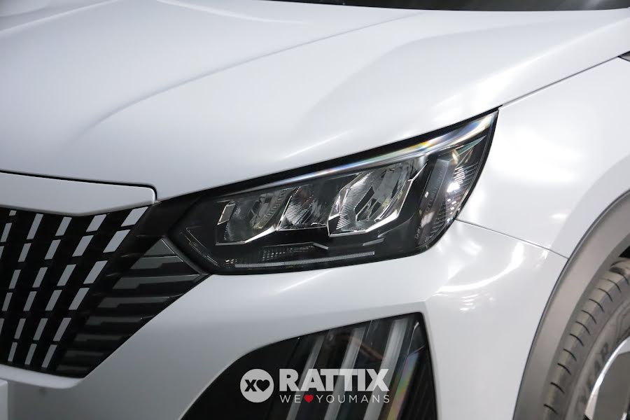 Peugeot 2008 1.2 puretech 100CV Allure Bianco Okenite  Km 0 foto 3