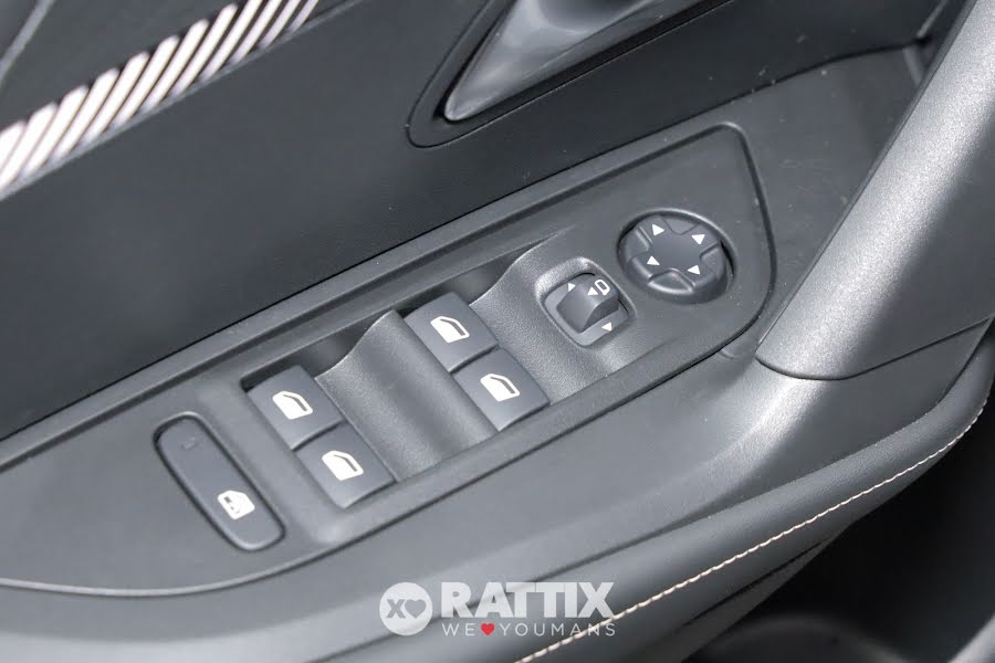 Peugeot 2008 1.2 puretech 100CV Allure Bianco Okenite  Km 0 foto 26