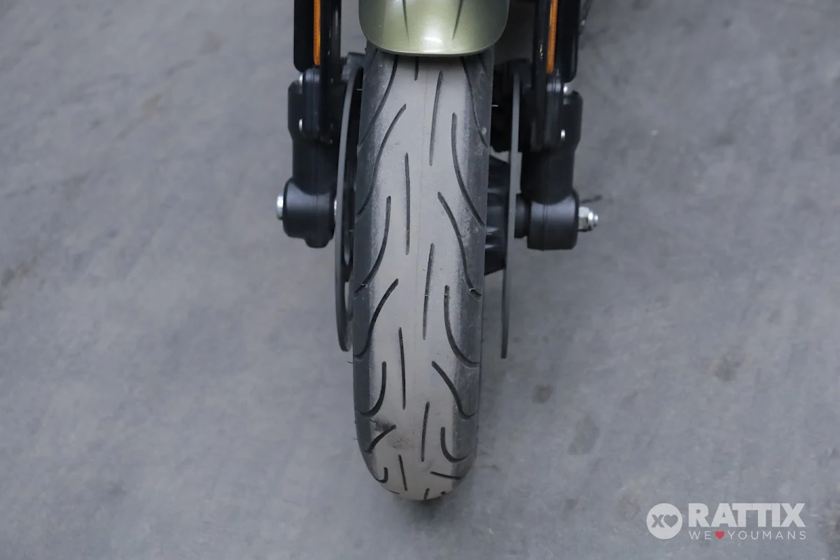 HARLEY DAVIDSON Street Rod 750 abs