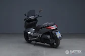 YAMAHA X-Max 250 Momo Design my10