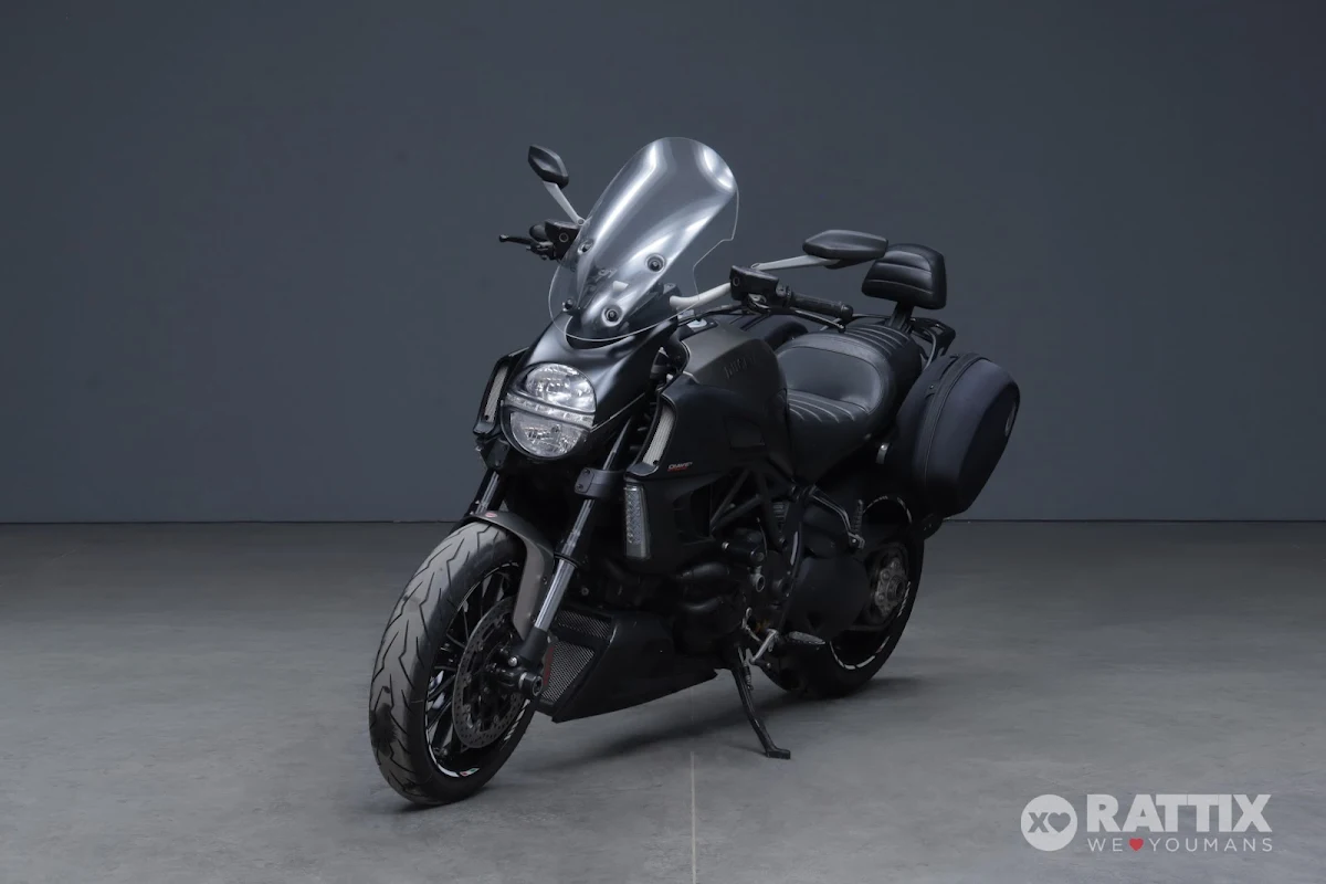 DUCATI Diavel 1199 Stripe Version