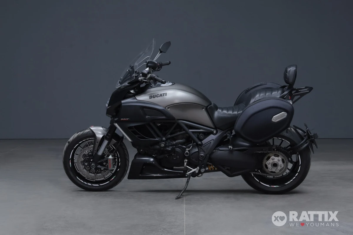 DUCATI Diavel 1199 Stripe Version