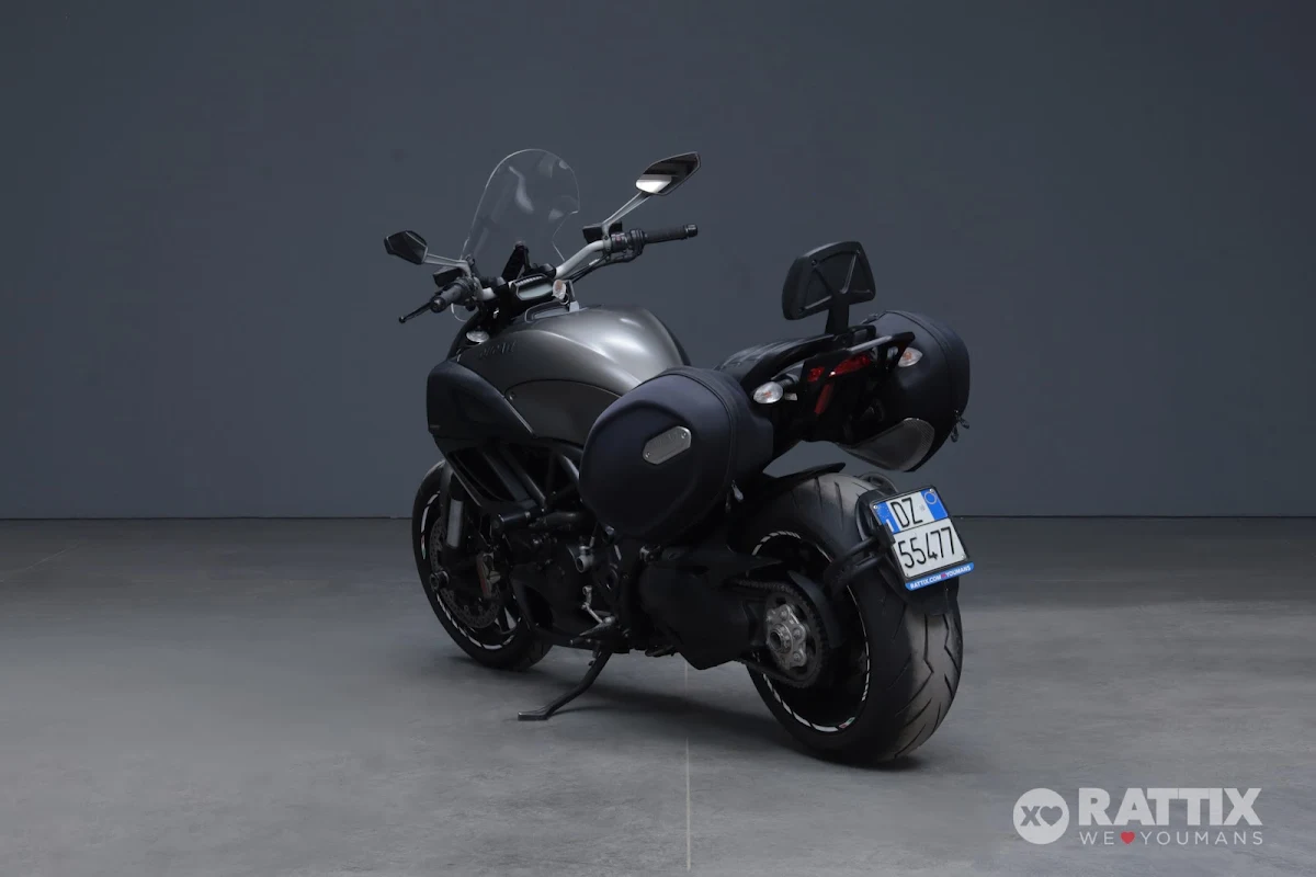 DUCATI Diavel 1199 Stripe Version