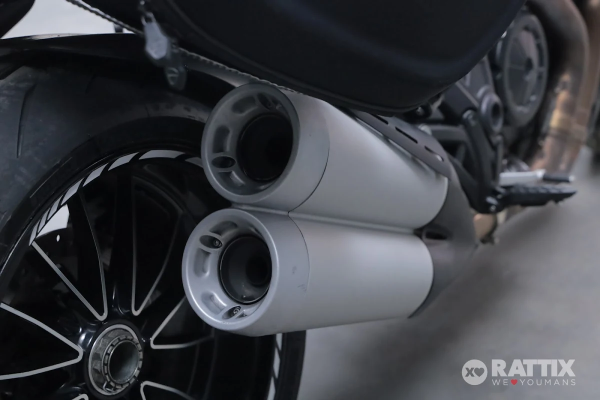 DUCATI Diavel 1199 Stripe Version
