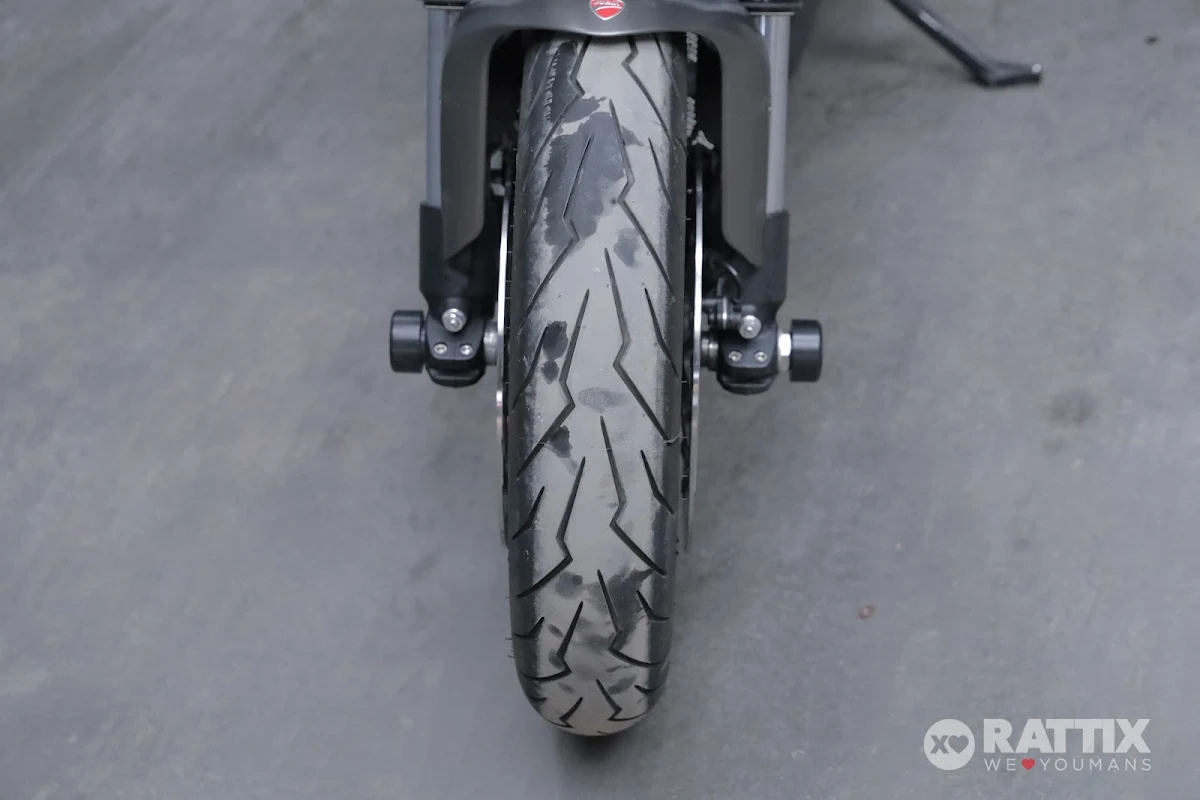 DUCATI Diavel 1199 Stripe Version