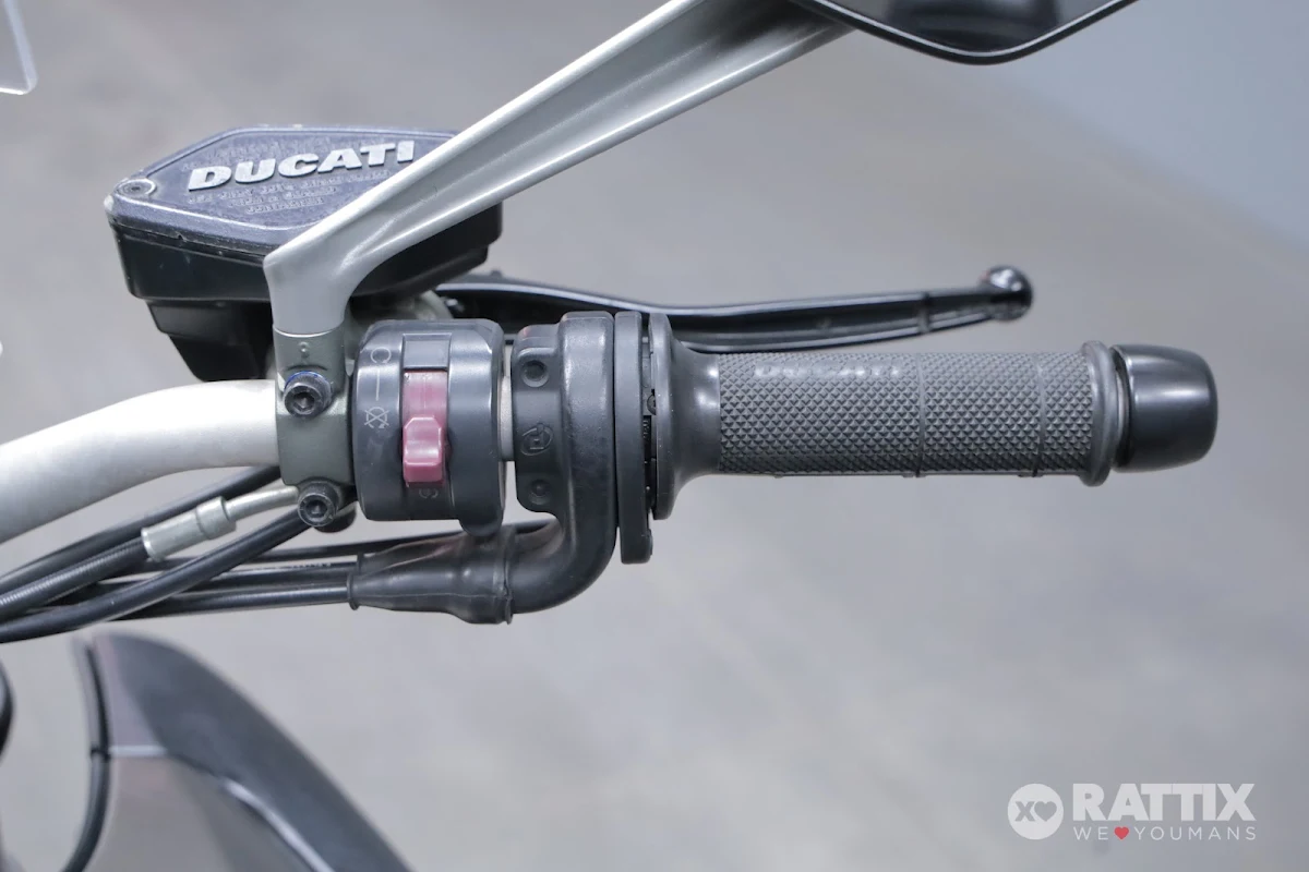 DUCATI Diavel 1199 Stripe Version