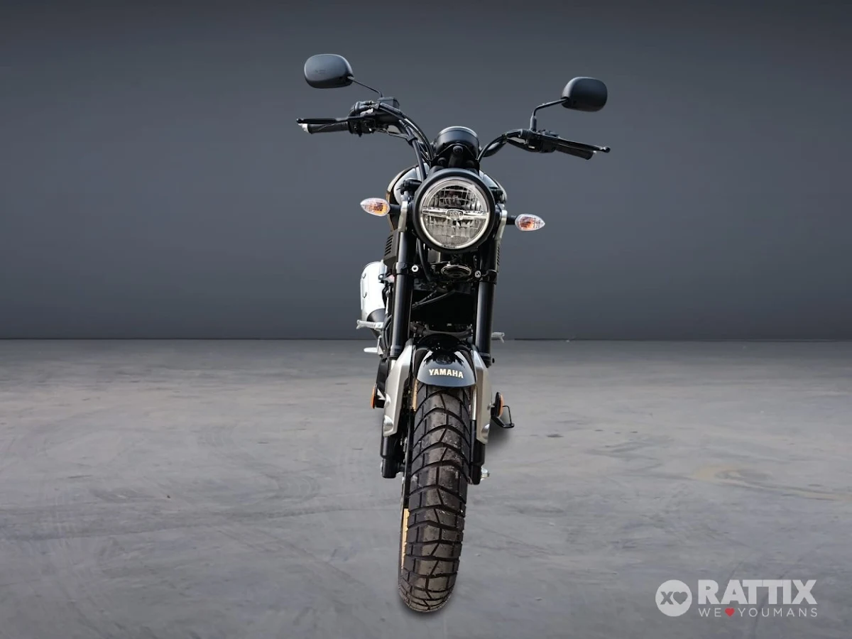 YAMAHA XSR 125 Legacy E5