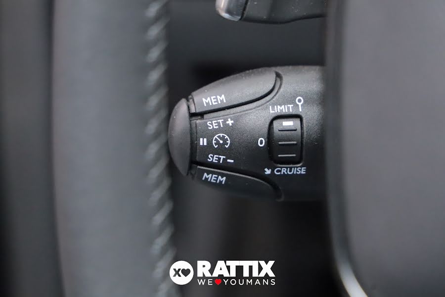Peugeot 208 1.2 Hybrid Allure 110CV e-DCS6 Grigio Selenium  Aziendale foto 16