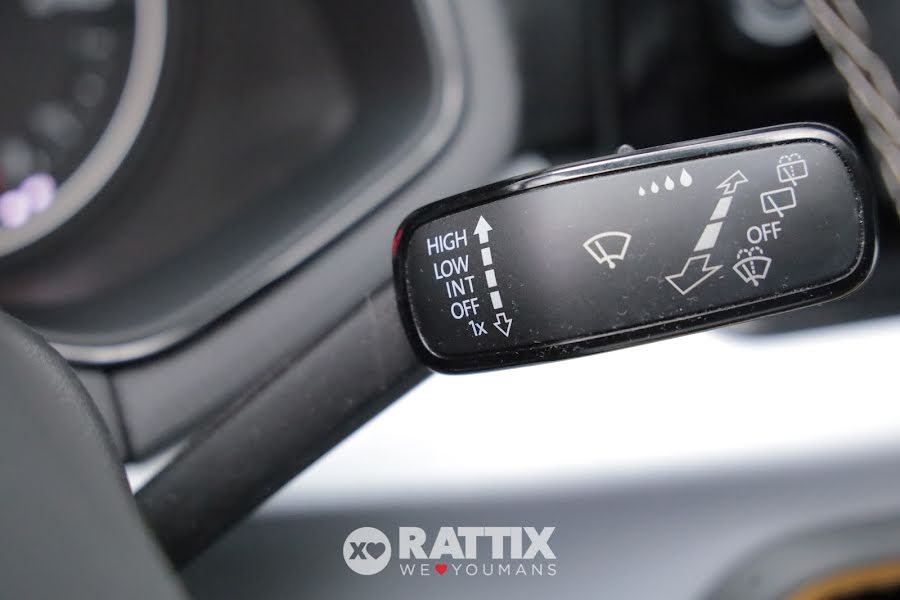 SEAT Arona 1.0 Ecotsi 95CV Style Blu Asfalto tetto nero  Usato foto 14