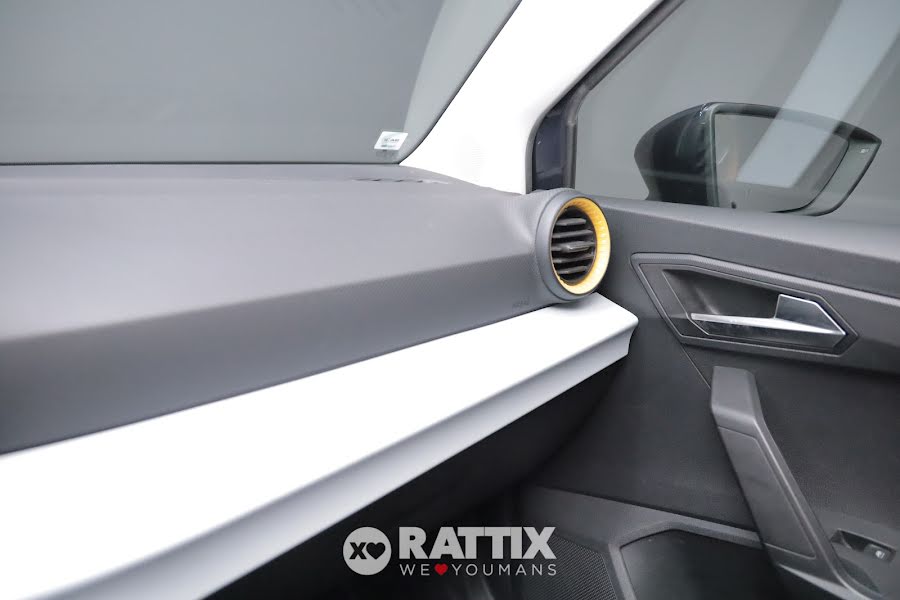 SEAT Arona 1.0 Ecotsi 95CV Style Blu Asfalto tetto nero  Usato foto 25