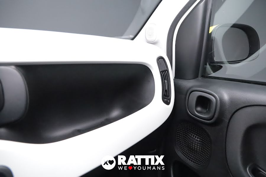 Fiat Panda Pandina 1.0 Firefly Hybrid 70CV Cross White Solid Paint  Aziendale foto 20