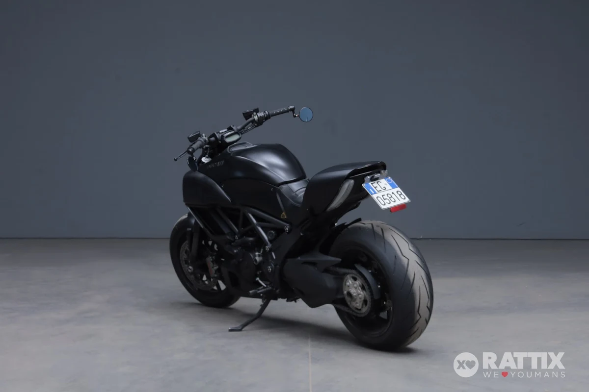 DUCATI Diavel 1199 Carbon White my15