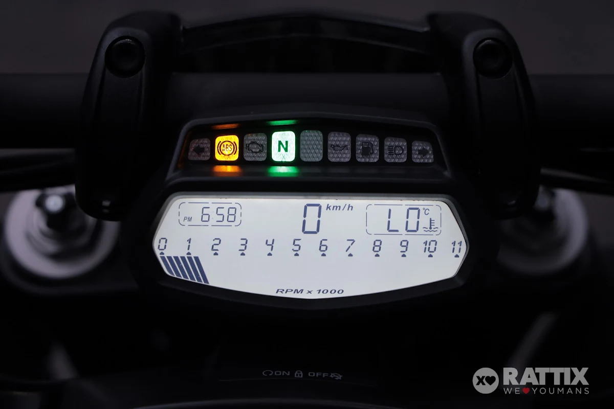 DUCATI Diavel 1199 Carbon White my15