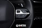Miniatura Peugeot 208 1.2 Hybrid 110CV Allure e-DCS6 Grigio Artense  Km 0 foto 33