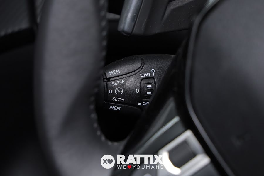 Peugeot 208 1.2 Hybrid 110CV Allure e-DCS6 Grigio Artense  Km 0 foto 16