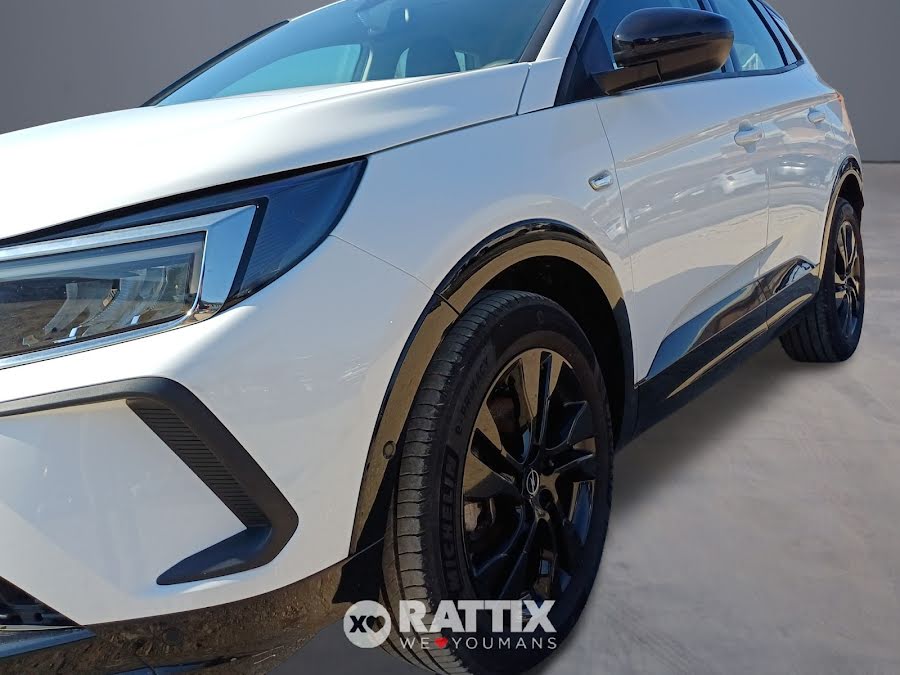 Opel Grandland 1.2 130CV GS Arktis White  Aziendale foto 4
